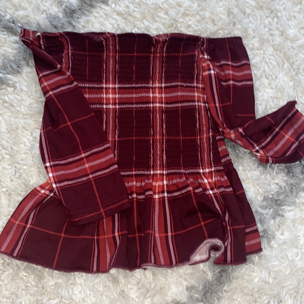redoff the shoulder shirt